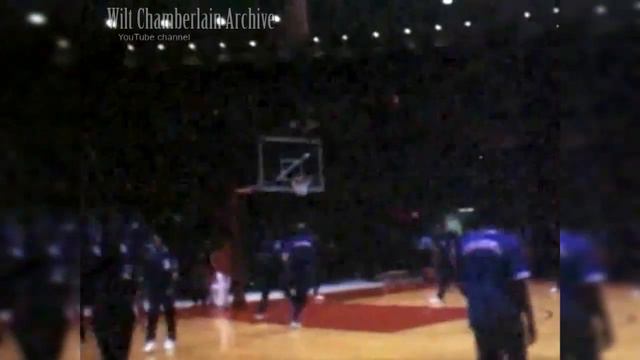 Pre-Game Dunks from the 1950's, 60's and 70's смотреть онлайн