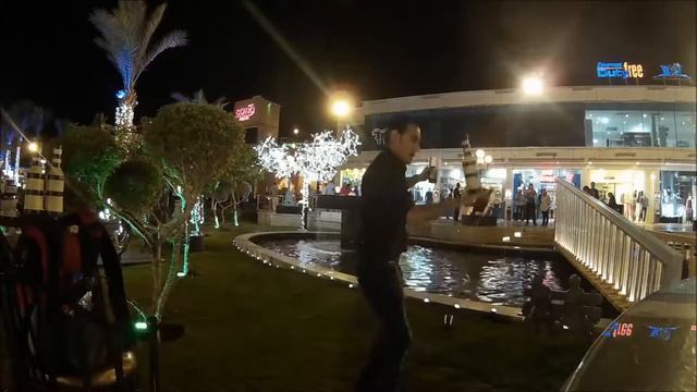 Ловкий Бармен,Площадь Сохо│ Dexterous Barman смотреть онлайн