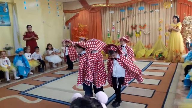 Танец грибок смотреть онлайн