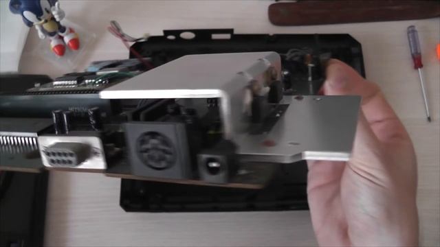 Sega MegaDrive 1 и MegaDrive 2 / ЧТО ВНУТРИ?