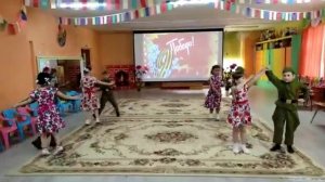 Танец "Ты ждёшь Лизавета" группа "Солнышко"