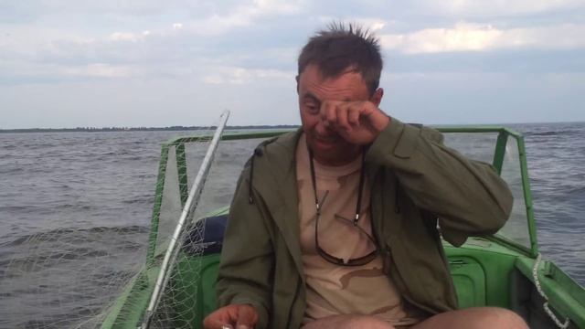 Спиннинг бьёт током! смотреть онлайн