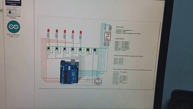 Foot Controlador MIDI com Arduíno смотреть онлайн