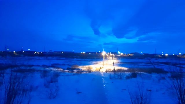 Очень красивое небо / Весна на Крайнем Севере