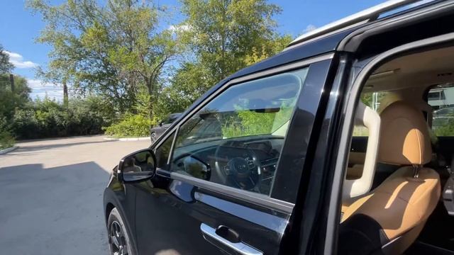 KIA Carnival Lumousine смотреть онлайн
