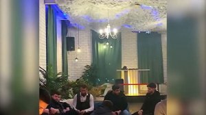 Мурад улетел на подушке с дивана Мурад такси в космом