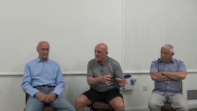 The Dockers Club Frank McKenna, Kevin Robinson with John Brett смотреть онлайн