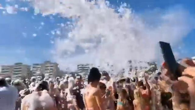 BIBIONE LIDO DEI PINI 2022Eventi Estate | Sommer-Events เล่นฟองสบู่ ริมชายหาด หน้าร้อน смотреть онлайн