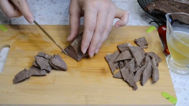 Вкусно! Просто здорово! Такая закуска со стола исчезает в миг, особенно нравится мужчинам. смотреть онлайн