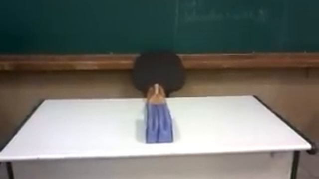 Tênis de Mesa na Sala de Aula смотреть онлайн