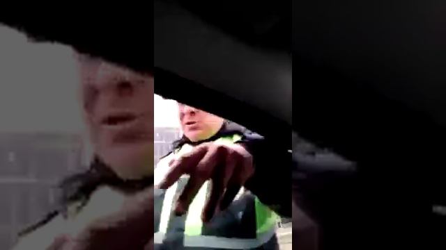 Упертый гаишник в Татарстане смотреть онлайн
