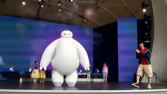 Shanghai Disneyland - Baymax Super Exercise Expo