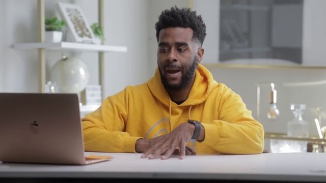 Should you still Buy the M1 MacBook Air in 2022? смотреть онлайн