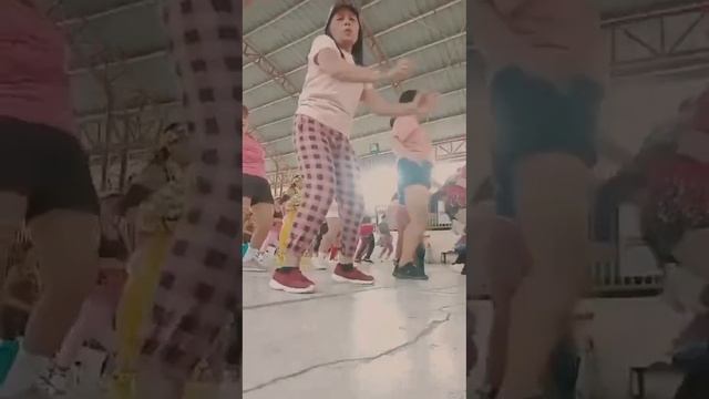 Zumba Fitness Mania: The Dance Workout for All Ages смотреть онлайн