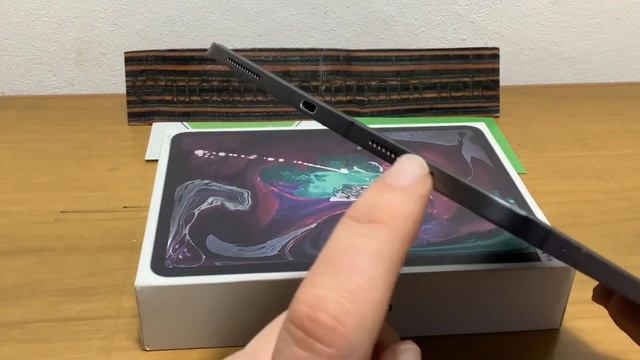 iPad Pro 11 1 gen Video del Tablet Apple nel 2023, collab. PLAY Store Italia смотреть онлайн