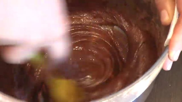 ШОКОЛАДНЫЙ ФОНДАН - изысканный, вкусный и очень простой десерт. смотреть онлайн