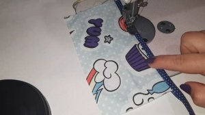 Окантовочный шов с закрытым срезом, выполненный двумя способами