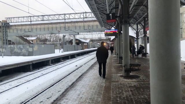 ЭД4М-0334 и ЭД4М-0401 ОАО РЭКС На станции Чухлинка смотреть онлайн