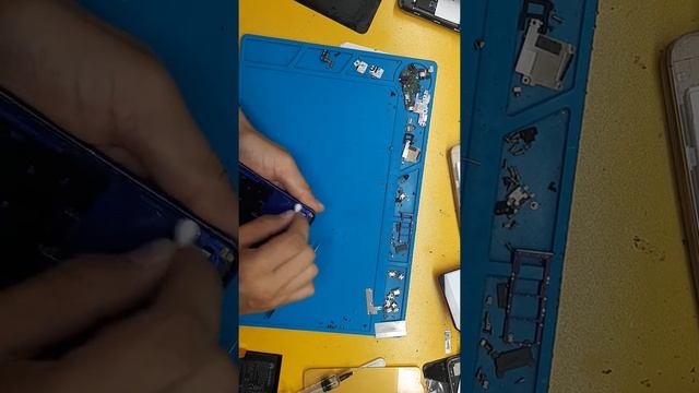 Honor 20 замена экрана и задней крышки смотреть онлайн