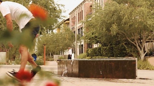 JOSH HAWKINS SKATES IN WATER! ☔ смотреть онлайн