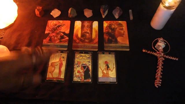 Messages From Isis?✨PICK-A-CARD || Thee Cosmic Witch смотреть онлайн