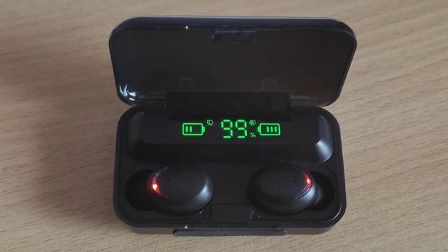 Беспроводные наушники в кейсе для подзарядки смотреть онлайн