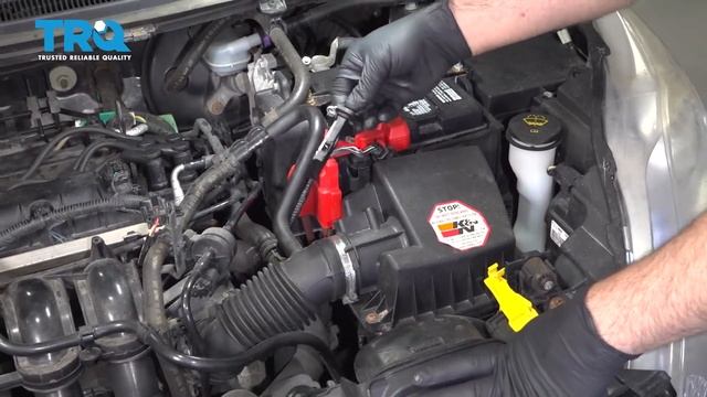 How to Replace Mass Air Flow Sensor 2011-2019 Ford Fiesta смотреть онлайн