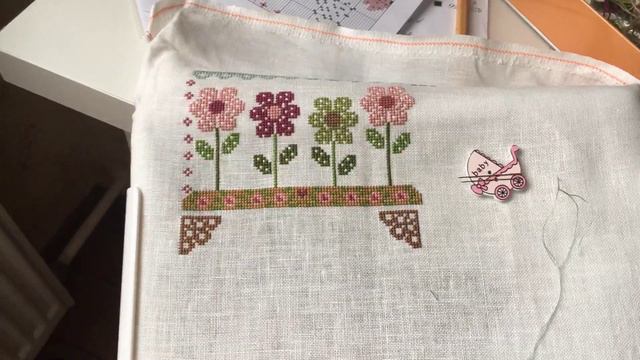 Процесс вышивания продвигается семплер Cuore e Batticuore смотреть онлайн