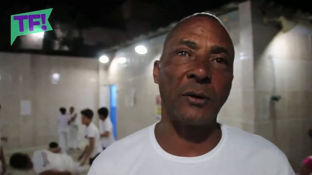 This BLIND capoeira master can kick your ass in the dark смотреть онлайн