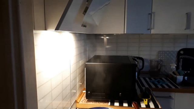 Вытяжка для кухни. Монтаж воздуховода. Год спустя. смотреть онлайн