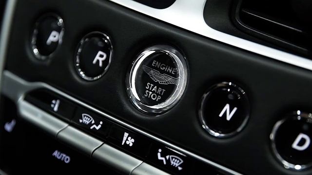 ASTON MARTIN DB11 5.2L V12 AUTO. 1 OWNER FROM NEW. FIVE YEAR ASTON MARTIN SERVICE PLAN. смотреть онлайн