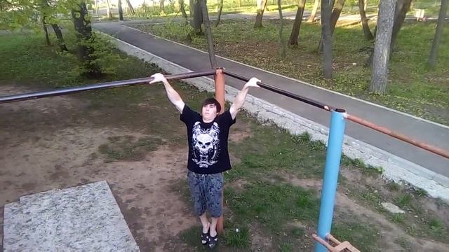 Упражнение для выхода Ангела (ангел на угловом турнике, Street Workout) смотреть онлайн