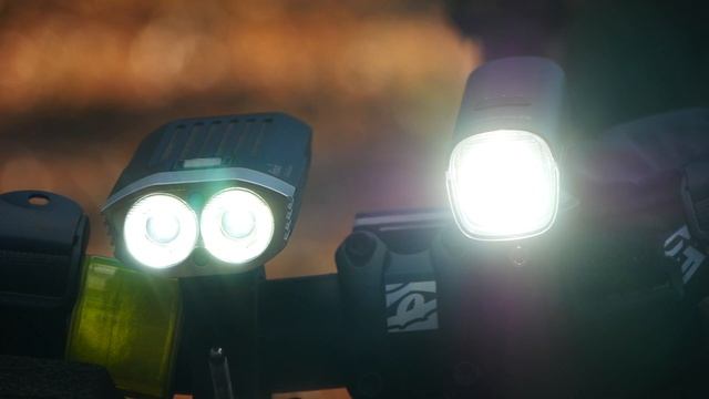 Обзор велосипедной фары Olight RN 1500. Емкий аккумулятор и приятный свет. смотреть онлайн