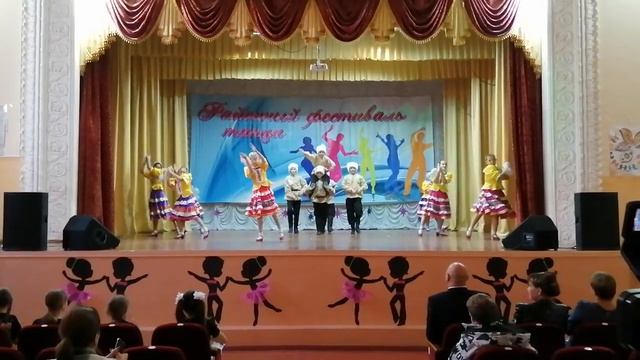 Образцовый самодеятельный танцевальный коллектив Элегия основной состав "Ой на горе калина" смотреть онлайн