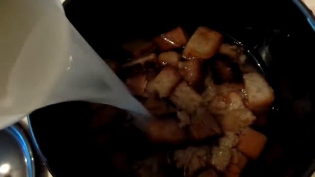 КАК ПРИГОТОВИТЬ КВАС НА СУХАРЯХ?))) смотреть онлайн