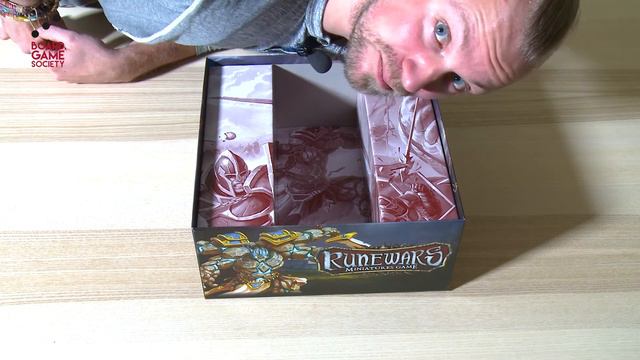 BGS - Episode 41 - Unboxing Runewars смотреть онлайн