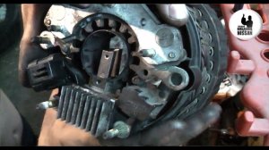 Замена щеток генератора QG16-QG18. Nissan Primera P12