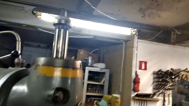 Мастерская обретает новый вид. Это уже похоже на цех!) смотреть онлайн