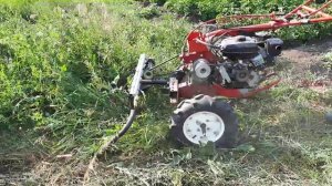 Неудачный СЕНОКОС МОТОБЛОКОМ! Мотоблоку Фаворит пришёл на помощь трактор Т-25 с сегментной косилкой!