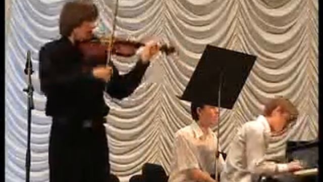 Sergey Maiboroda & Vyacheslav Tkach are performing Dvorak Violin Sonata in F Major смотреть онлайн