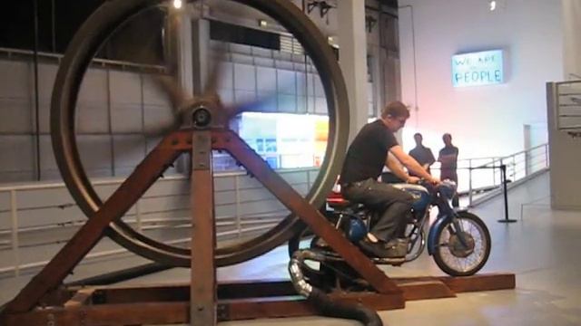 Chris Burden-Big Wheel at MOCA смотреть онлайн