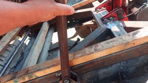 Мазда Бонго в из бортового в самосвал.