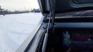 Мебельные газовые упоры на ВАЗ 21099. Крышка багажника теперь держится, бюджетный вариант.