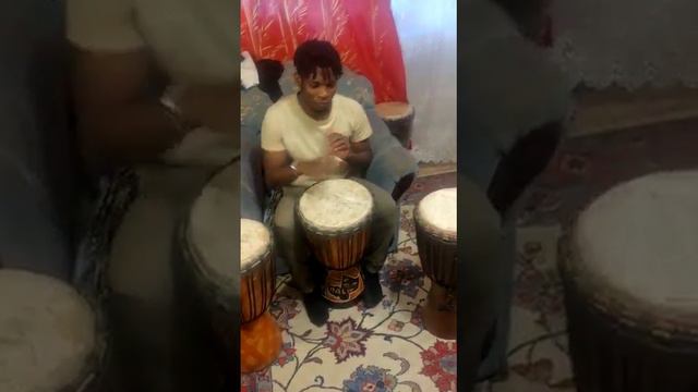 Джембе 13". из Мали. натуральная кожа. смотреть онлайн