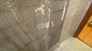 Клеим плитку на жидкие гвозди.Пропала плитка мистика 4K