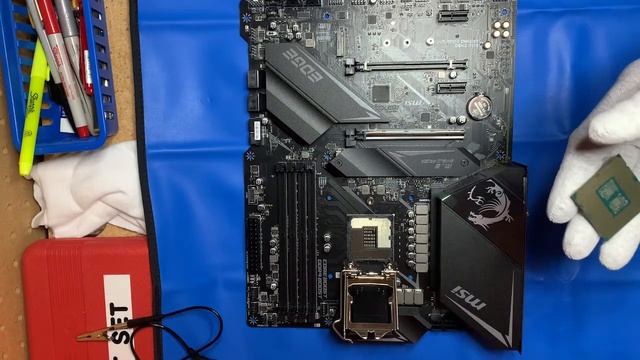 Intel CPU Install on an MSI motherboard. смотреть онлайн