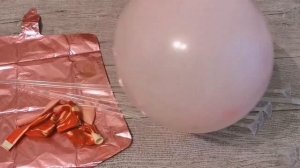 Декорация из 7 шаров на подставке из ФИКС ПРАЙС