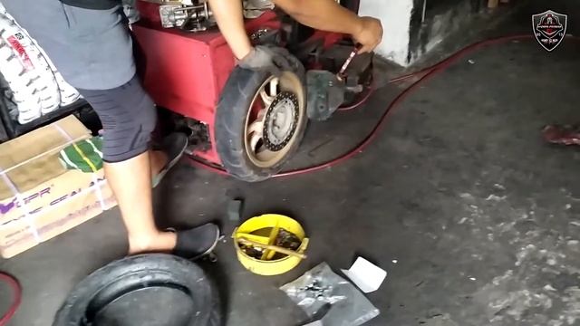 Nagpalit ako ng Angel Pirelli Scooter Tires | Takara Tires смотреть онлайн