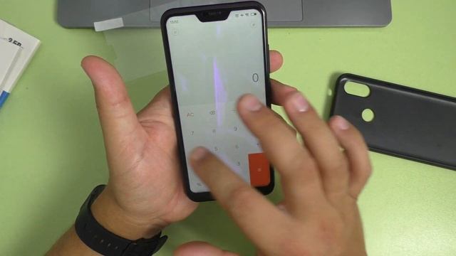 Xiaomi Redmi 6 Pro ► клею защитное стекло!