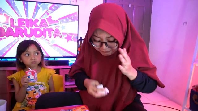 TANTANGAN MAKAN PERMEN MAHAL TAPI GAK ENAK!! LEIKA CHALLENGE CANDY BEAN BOOZLED смотреть онлайн